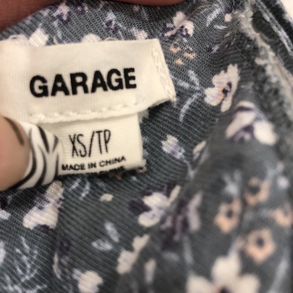 Garage romper size XS (floral pattern) - Picture 9 of 9